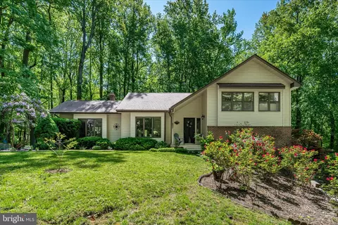 3741 Pinewood Ct, Chesapeake Beach, MD 20732