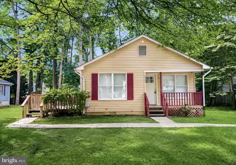 991 Crystal Rock Rd, Lusby, MD 20657