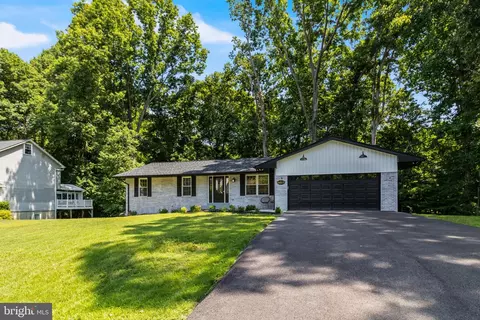 Exterior - 9617 Cortland Ln, Dunkirk, MD 20754 photo 10 of 11
