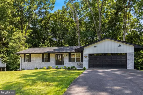 Exterior - 9617 Cortland Ln, Dunkirk, MD 20754 photo 7 of 11