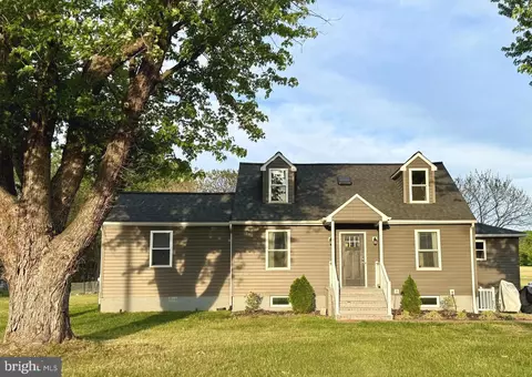 4985 Solomons Island Rd, Huntingtown, MD 20639