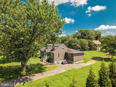 4985 Solomons Island Rd, Huntingtown, MD 20639