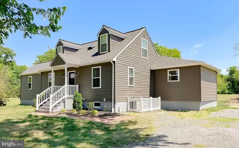4985 Solomons Island Rd, Huntingtown, MD 20639