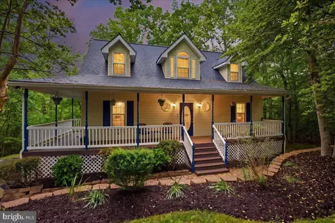 12221 Concho Ct, Lusby, MD 20657