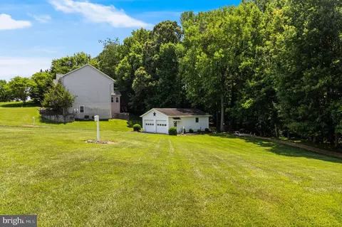 Exterior - 12310 Longleaf Ln, Dunkirk, MD 20754 photo 6 of 12