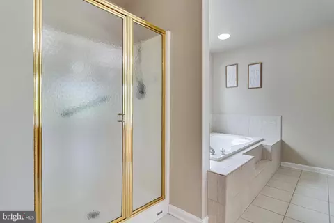 Bath - 12310 Longleaf Ln, Dunkirk, MD 20754 photo 5 of 8