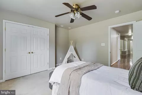 Bedroom - 12310 Longleaf Ln, Dunkirk, MD 20754 photo 6 of 8