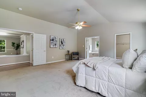Bedroom - 12310 Longleaf Ln, Dunkirk, MD 20754 photo 3 of 8
