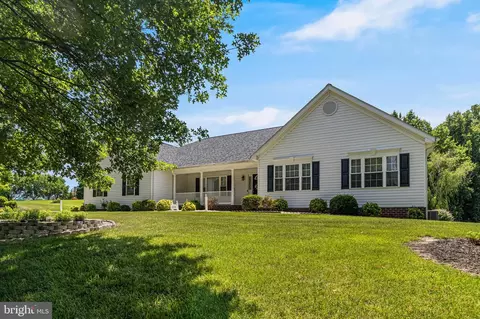 Exterior - 12310 Longleaf Ln, Dunkirk, MD 20754 photo 9 of 12