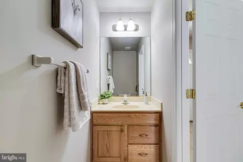 Bath - 12310 Longleaf Ln, Dunkirk, MD 20754 photo 1 of 8