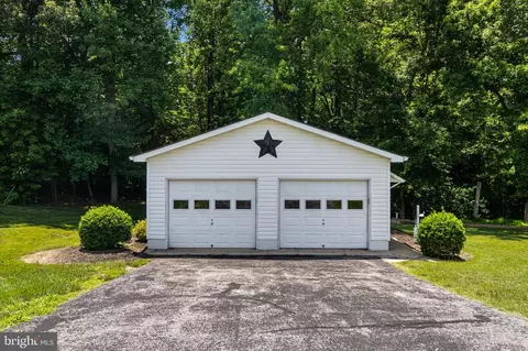 Exterior - 12310 Longleaf Ln, Dunkirk, MD 20754 photo 8 of 12