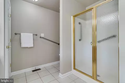 Bath - 12310 Longleaf Ln, Dunkirk, MD 20754 photo 6 of 8