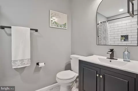 Bath - 13209 Clipper Cir, Solomons, MD 20688 photo 4 of 5