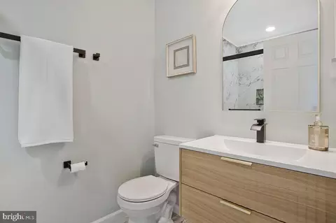 Bath - 13209 Clipper Cir, Solomons, MD 20688 photo 2 of 5