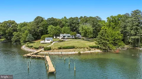 160 Bamboushay Ln, Solomons, MD 20688