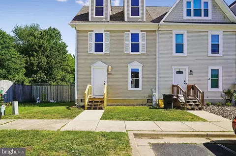9556 Sea Gull Ct, North Beach, MD 20714
