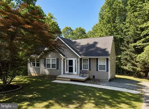 1832 Lottie Fowler Rd, Prince Frederick, MD 20678