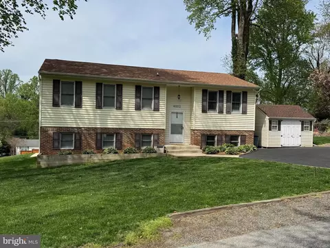 4002 13th St, Chesapeake Beach, MD 20732