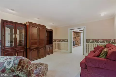 Living - 3901 Lakeside Ct, Dunkirk, MD 20754 photo 1 of 3