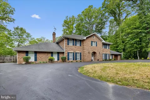 Exterior - 3901 Lakeside Ct, Dunkirk, MD 20754 photo 2 of 11