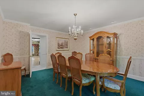 Dining - 3901 Lakeside Ct, Dunkirk, MD 20754 photo 4 of 4