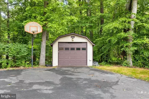 Exterior - 3901 Lakeside Ct, Dunkirk, MD 20754 photo 9 of 11