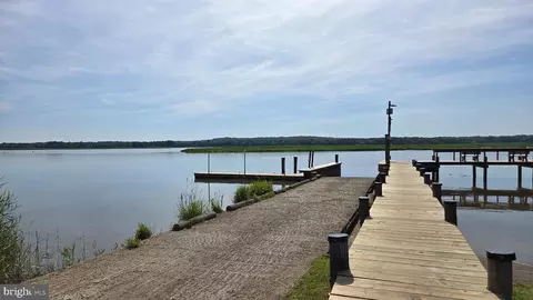View/Area - 3901 Lakeside Ct, Dunkirk, MD 20754 photo 5 of 6