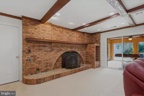 Living - 3901 Lakeside Ct, Dunkirk, MD 20754 photo 3 of 3