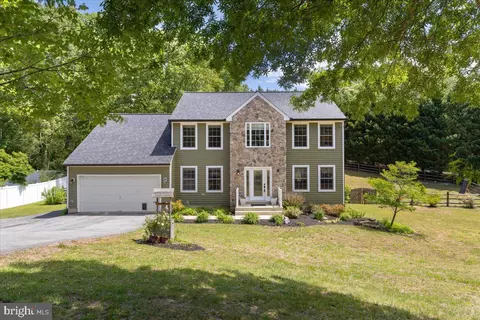 3215 Mills Pond Dr, Port Republic, MD 20676