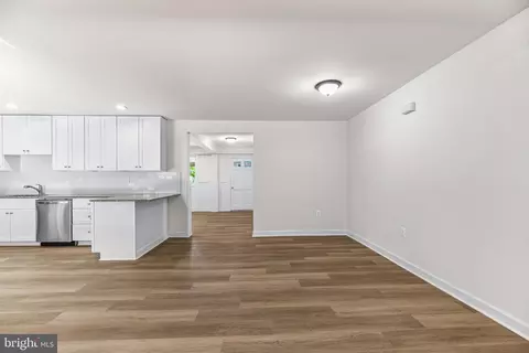 Living - 1458 Knight Ave, Dunkirk, MD 20754 photo 4 of 4