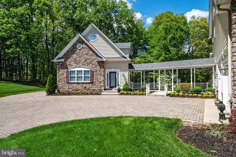 Exterior - 3740 Larkview Ct, Dunkirk, MD 20754 photo 16 of 18