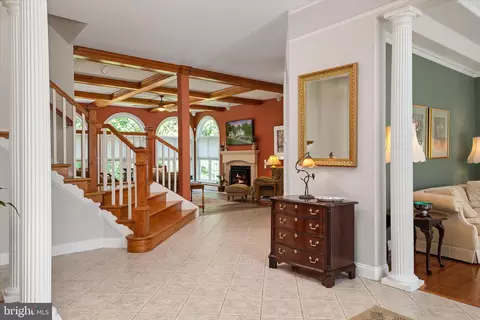 Entry Way - 3740 Larkview Ct, Dunkirk, MD 20754 photo 3 of 12
