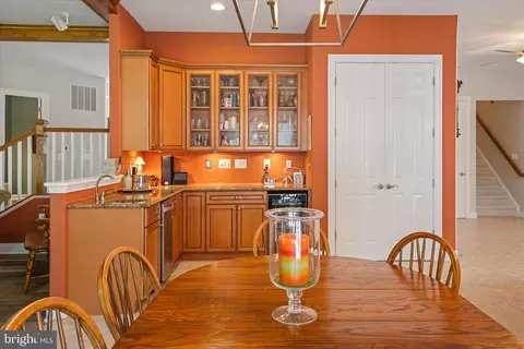 Dining - 3740 Larkview Ct, Dunkirk, MD 20754 photo 4 of 4