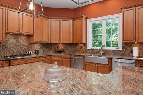 Kitchen - 3740 Larkview Ct, Dunkirk, MD 20754 photo 2 of 6