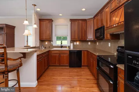 Kitchen - 3740 Larkview Ct, Dunkirk, MD 20754 photo 6 of 6