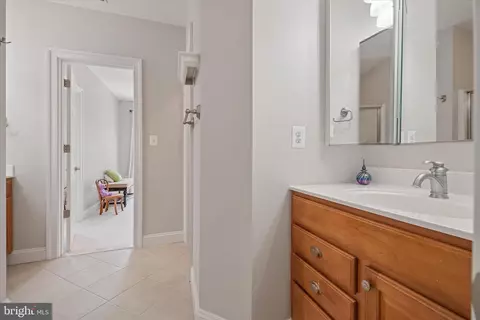 Entry Way - 3740 Larkview Ct, Dunkirk, MD 20754 photo 7 of 12