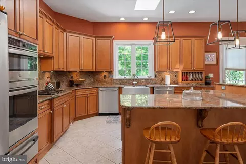 Kitchen - 3740 Larkview Ct, Dunkirk, MD 20754 photo 1 of 6