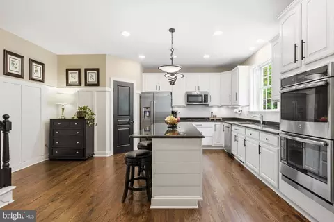 Kitchen - 3820 Leafcrest Ct, Dunkirk, MD 20754 photo 5 of 7