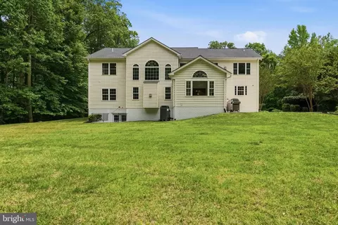 Exterior - 3820 Leafcrest Ct, Dunkirk, MD 20754 photo 8 of 15