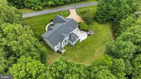 View/Area - 3820 Leafcrest Ct, Dunkirk, MD 20754 photo 3 of 8