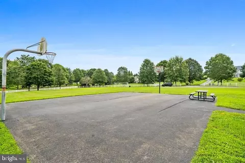 Exterior - 3820 Leafcrest Ct, Dunkirk, MD 20754 photo 14 of 15