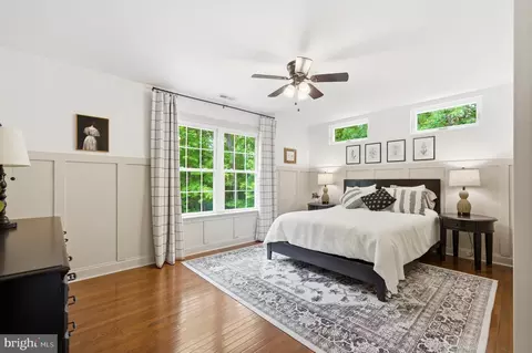 Bedroom - 3820 Leafcrest Ct, Dunkirk, MD 20754 photo 6 of 10