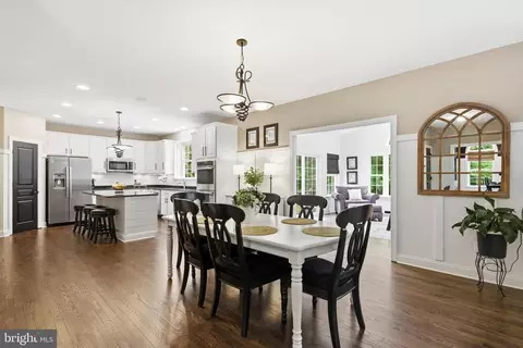 Dining - 3820 Leafcrest Ct, Dunkirk, MD 20754 photo 3 of 4