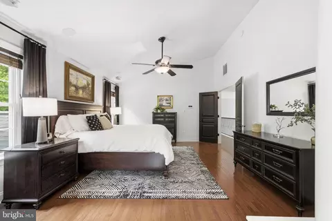 Bedroom - 3820 Leafcrest Ct, Dunkirk, MD 20754 photo 2 of 10