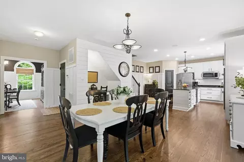 Dining - 3820 Leafcrest Ct, Dunkirk, MD 20754 photo 4 of 4