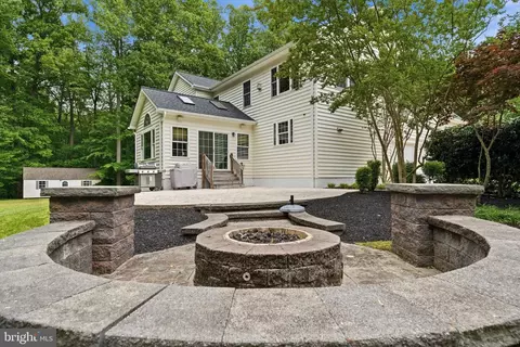 Exterior - 3820 Leafcrest Ct, Dunkirk, MD 20754 photo 5 of 15