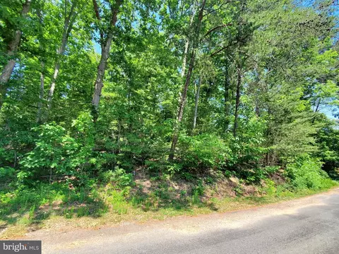 11974 Hemlock Rd, Lusby, MD 20657