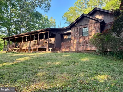 3721 Willie Ln, Chesapeake Beach, MD 20732