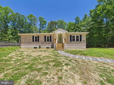 2015 Elba Ct, Lusby, MD 20657