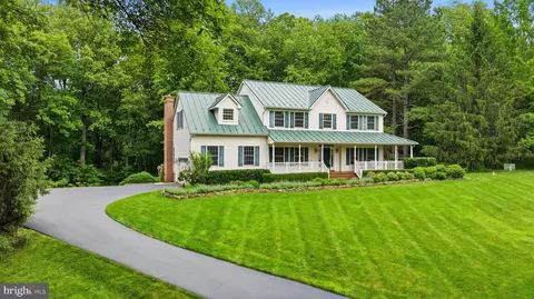 3265 Loring Dr, Huntingtown, MD 20639